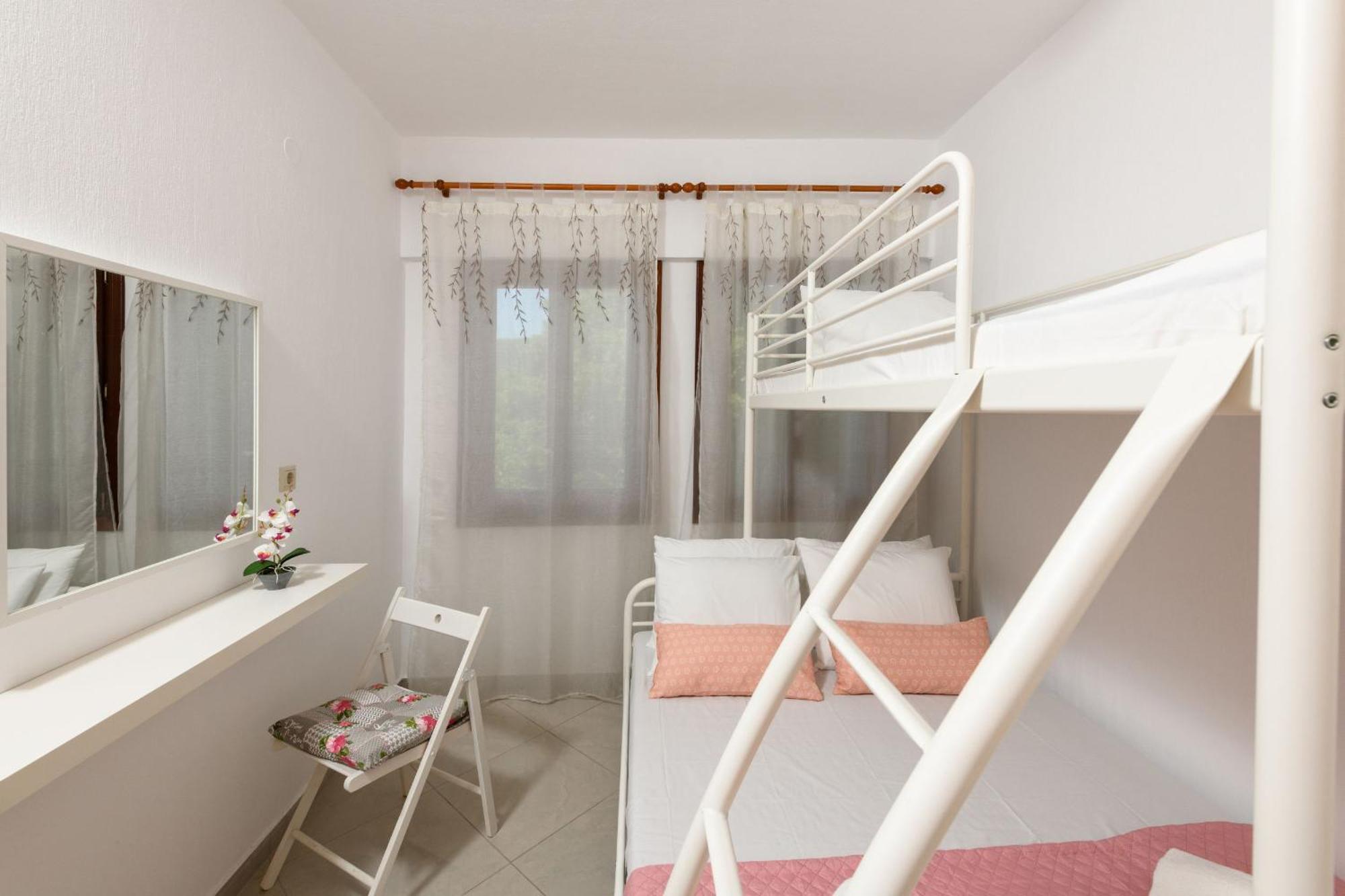 Whitegold Apartments Panagia Panagia  Rom bilde