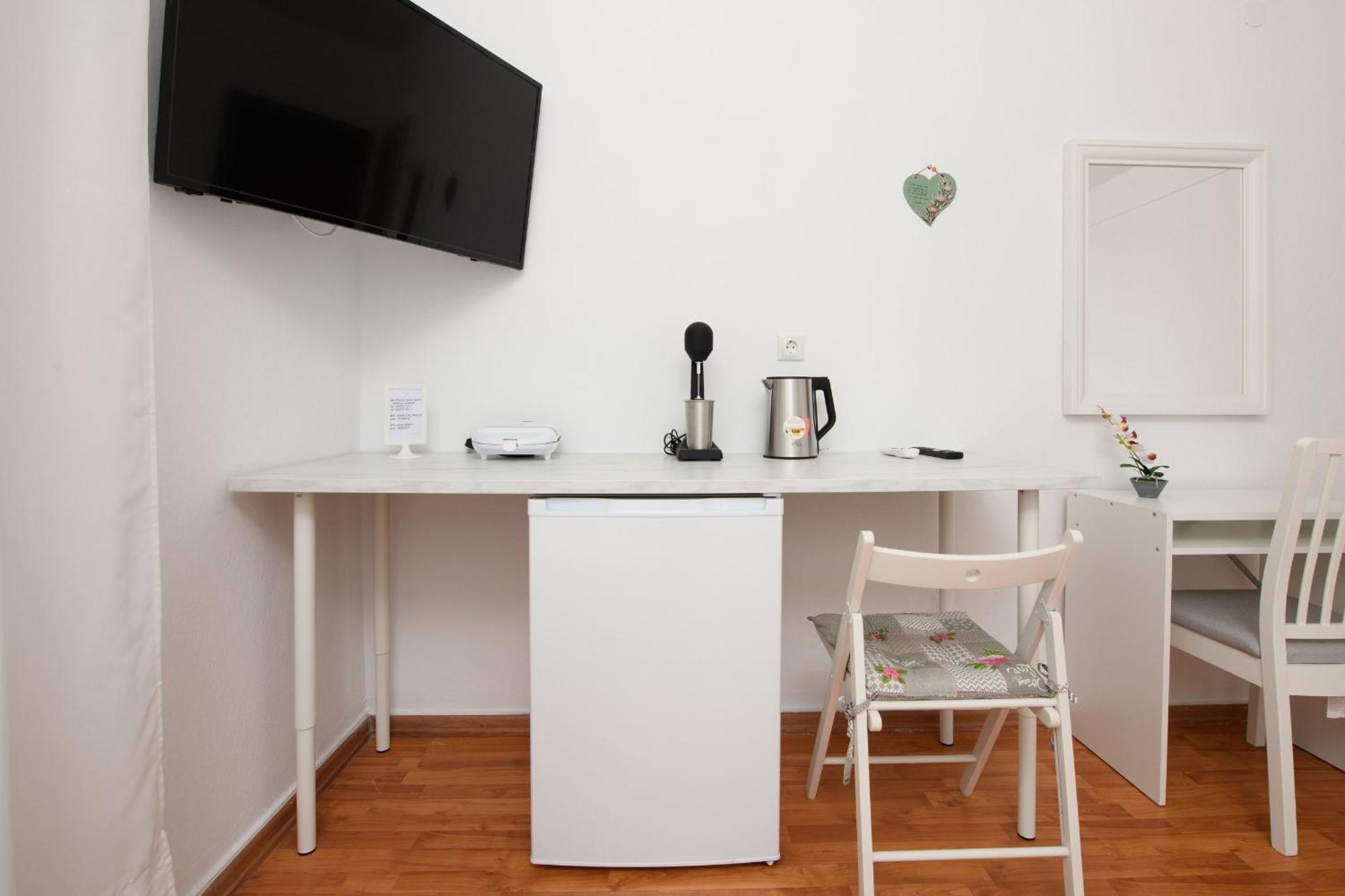 Whitegold Apartments Panagia Panagia  Rom bilde