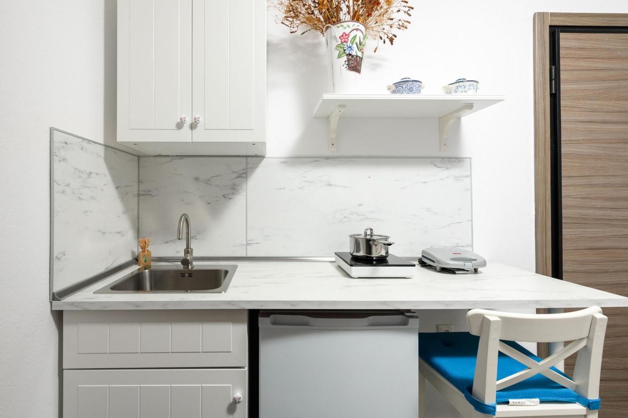 Whitegold Apartments Panagia Panagia  Rom bilde