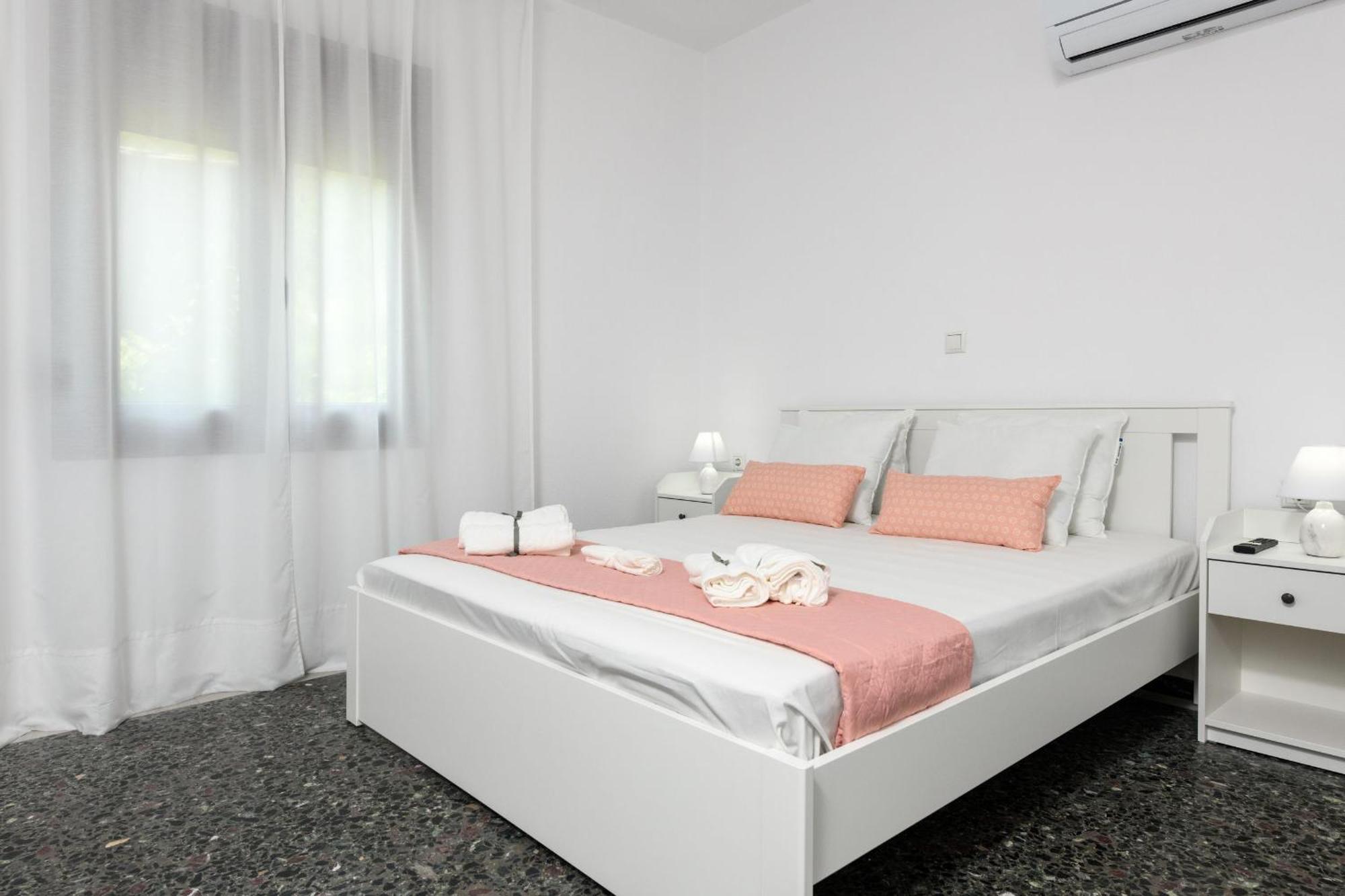 Whitegold Apartments Panagia Panagia  Rom bilde