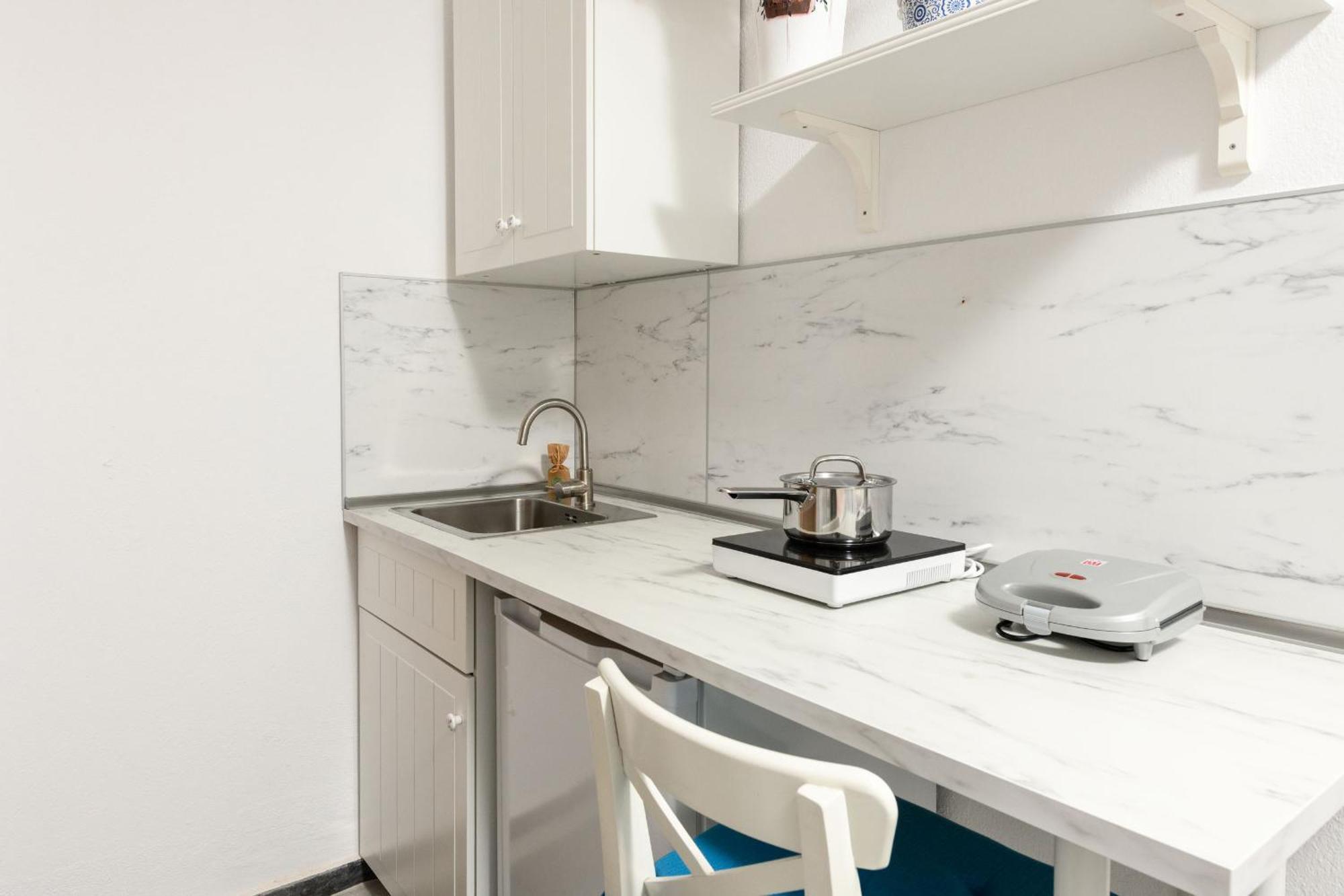 Whitegold Apartments Panagia Panagia  Rom bilde
